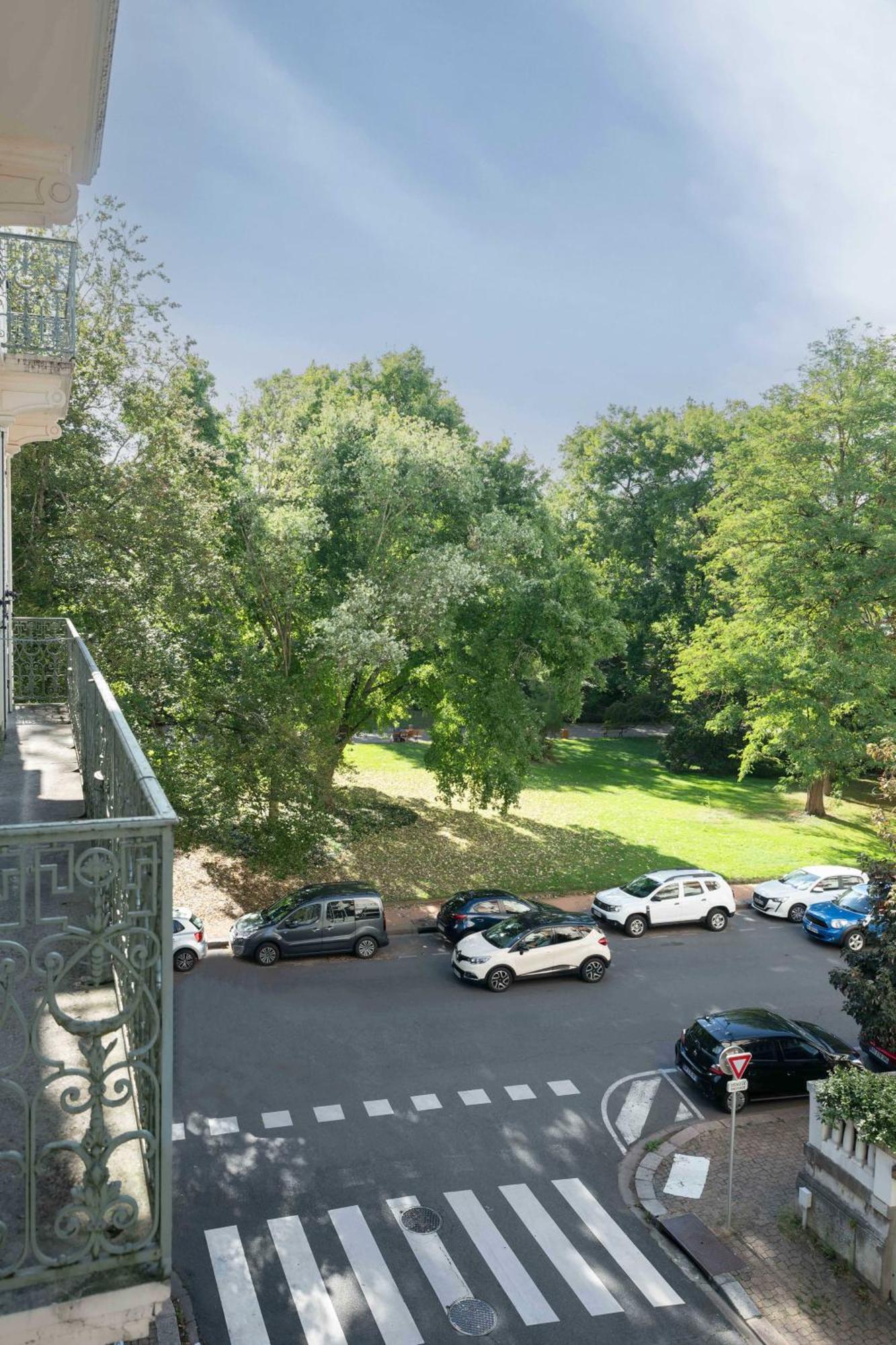 Le Brit - Grand Appartement Design, 3 Chambres, Centre Ville Vichy Exterior foto